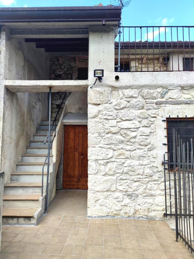 Ai Limiti • 67 • Stonehouse Guest House Palombaro Ngoại thất bức ảnh